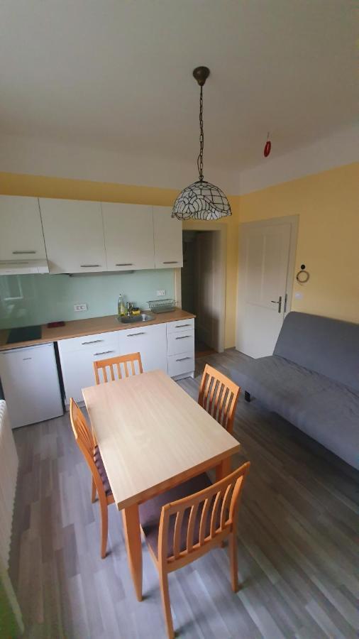 Aparthouse Macek Apartamento Liubliana Exterior foto